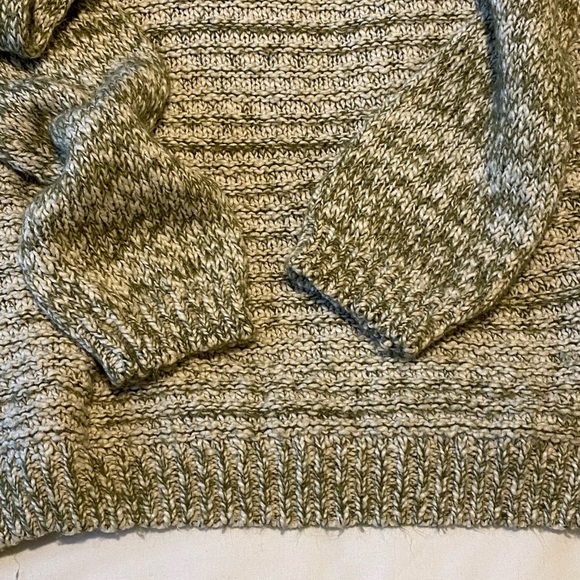 Volcom Sweater - Picture 3 of 4